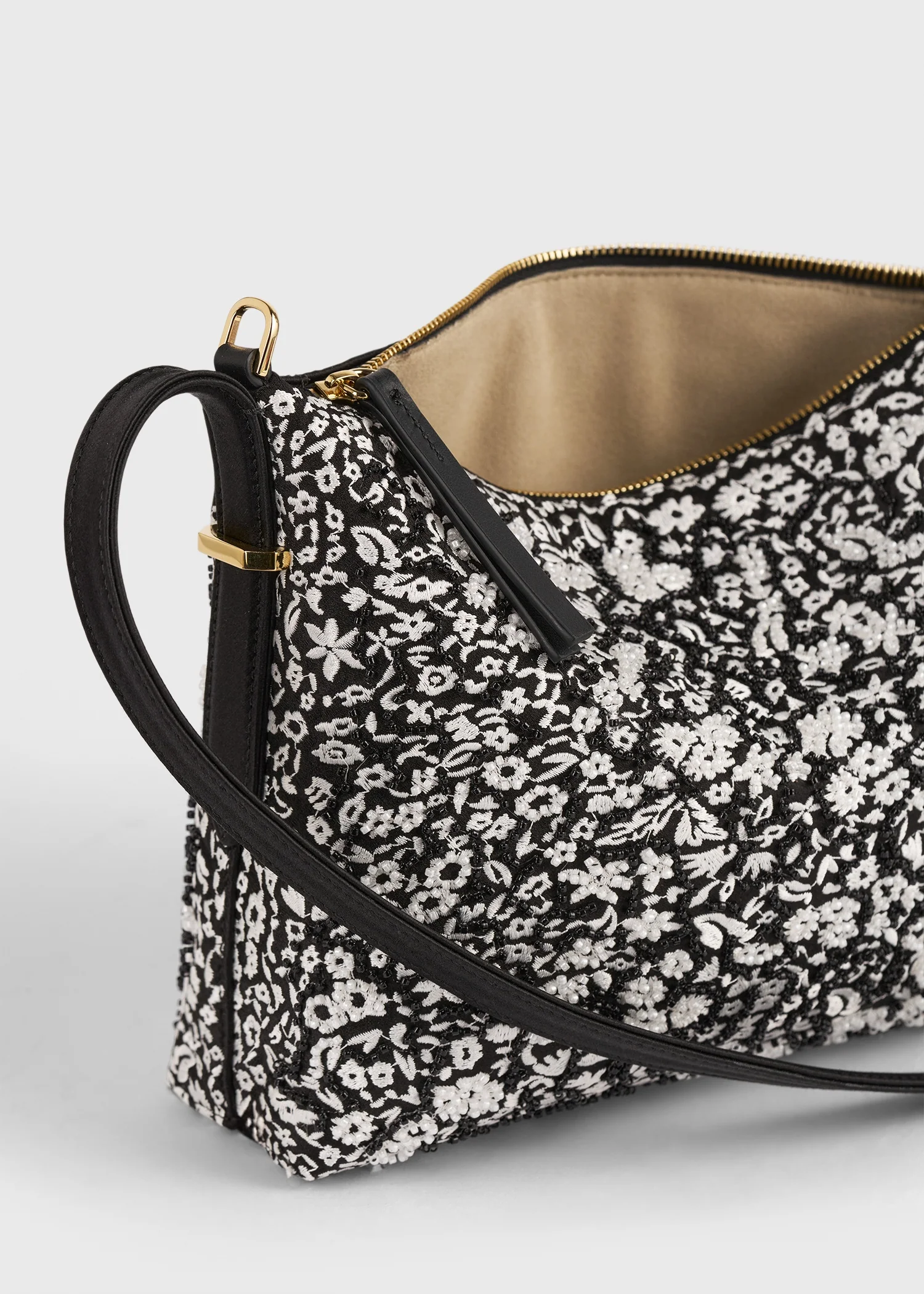 Bevel floral wristlet black/white - Image 7