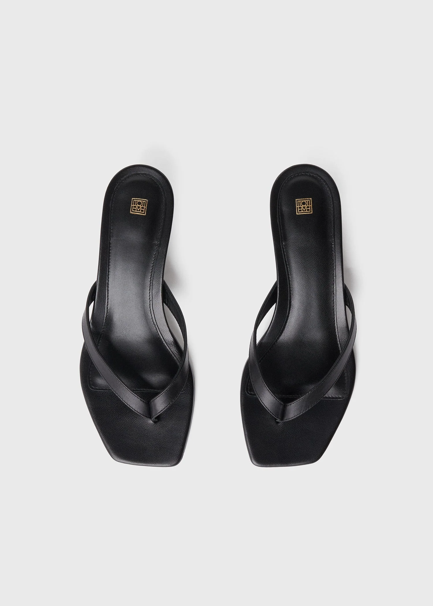 Leather heeled flip flops black - Image 5